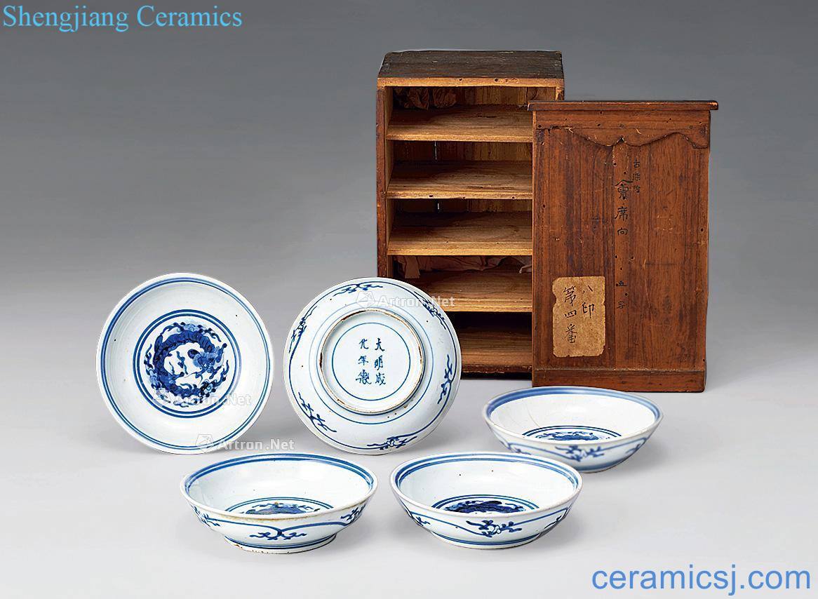qing Blue and white dragon plate (five guest)