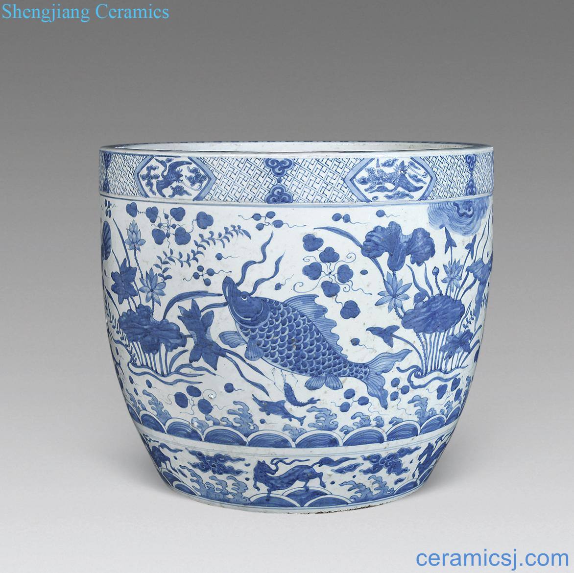 In the late Ming Blue and white fish grain cylinder
