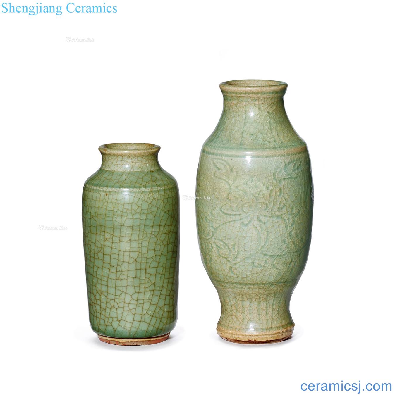 Ming Longquan celadon jar (2)