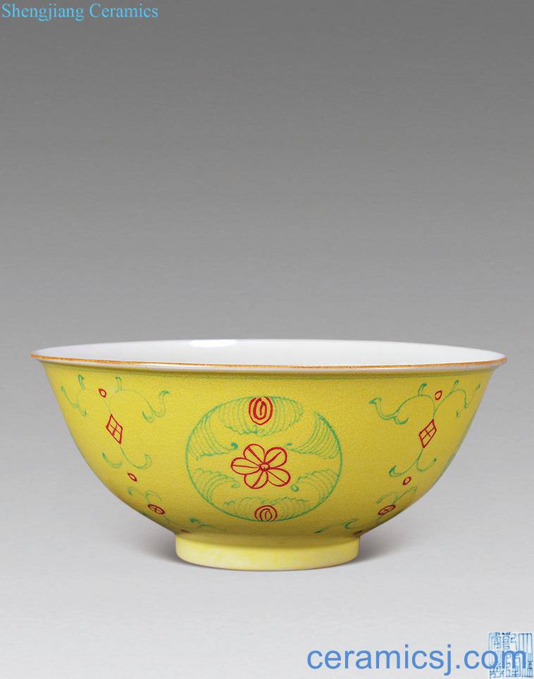 Qing qianlong to pastel yellow ball bowl