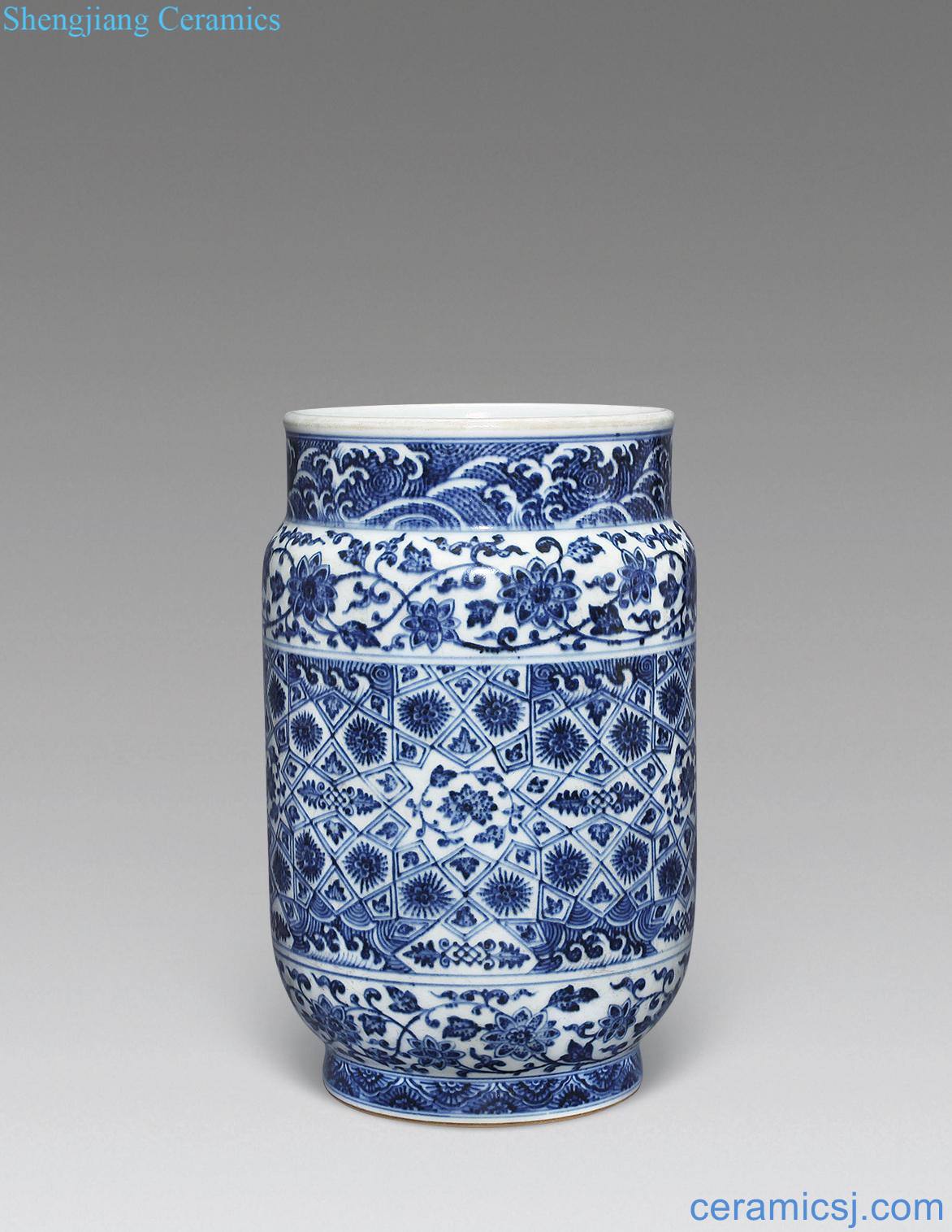 qing Blue and white flower zhuang pot