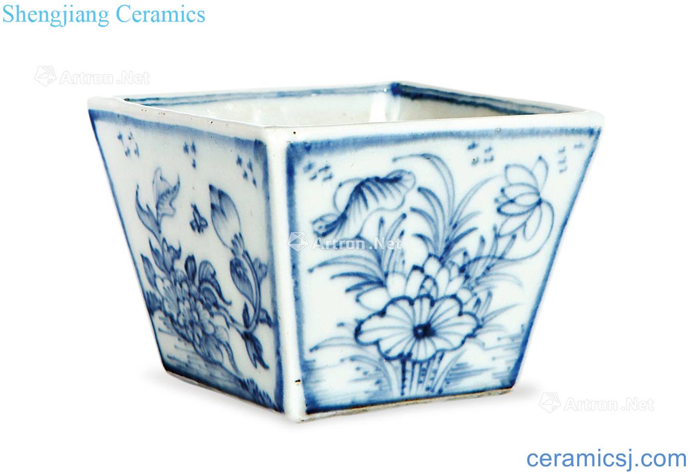 Qing yongzheng Blue and white flowers bucket cup four seasons