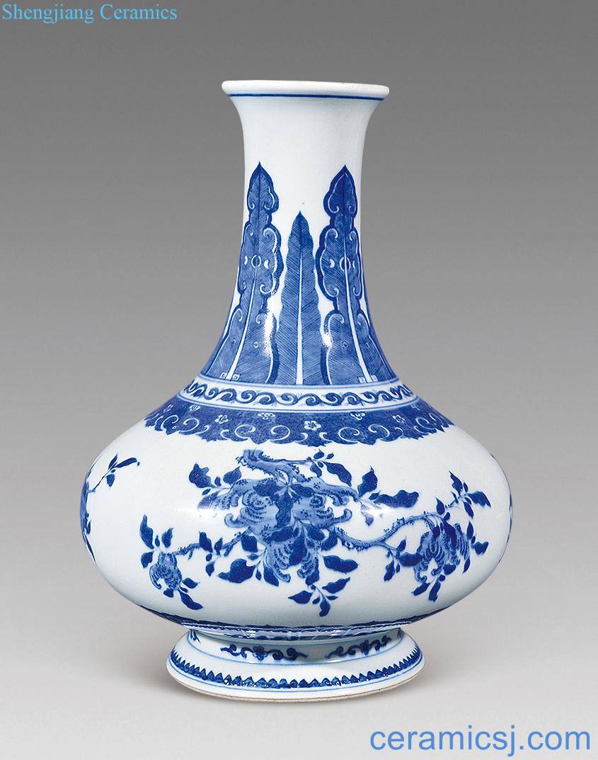 In late qing dynasty Blue and white sanduo bottle