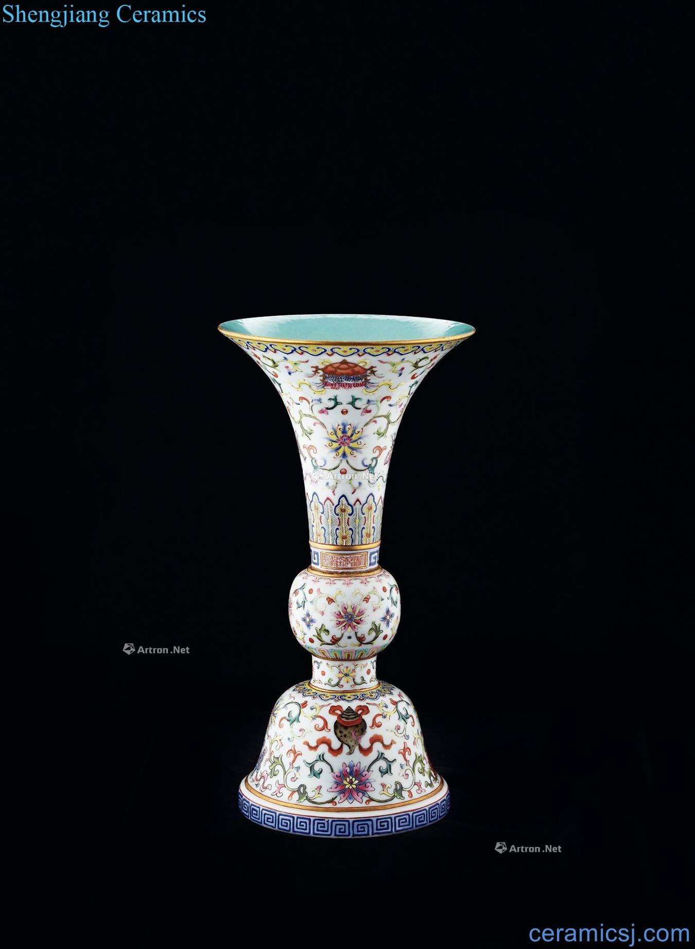 Qing qianlong official kiln enamel sweet grain and flower vase with lotus