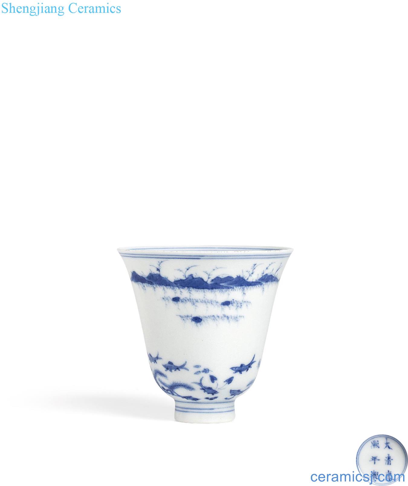 The qing emperor kangxi Blue and white landscape fish grain bell cup