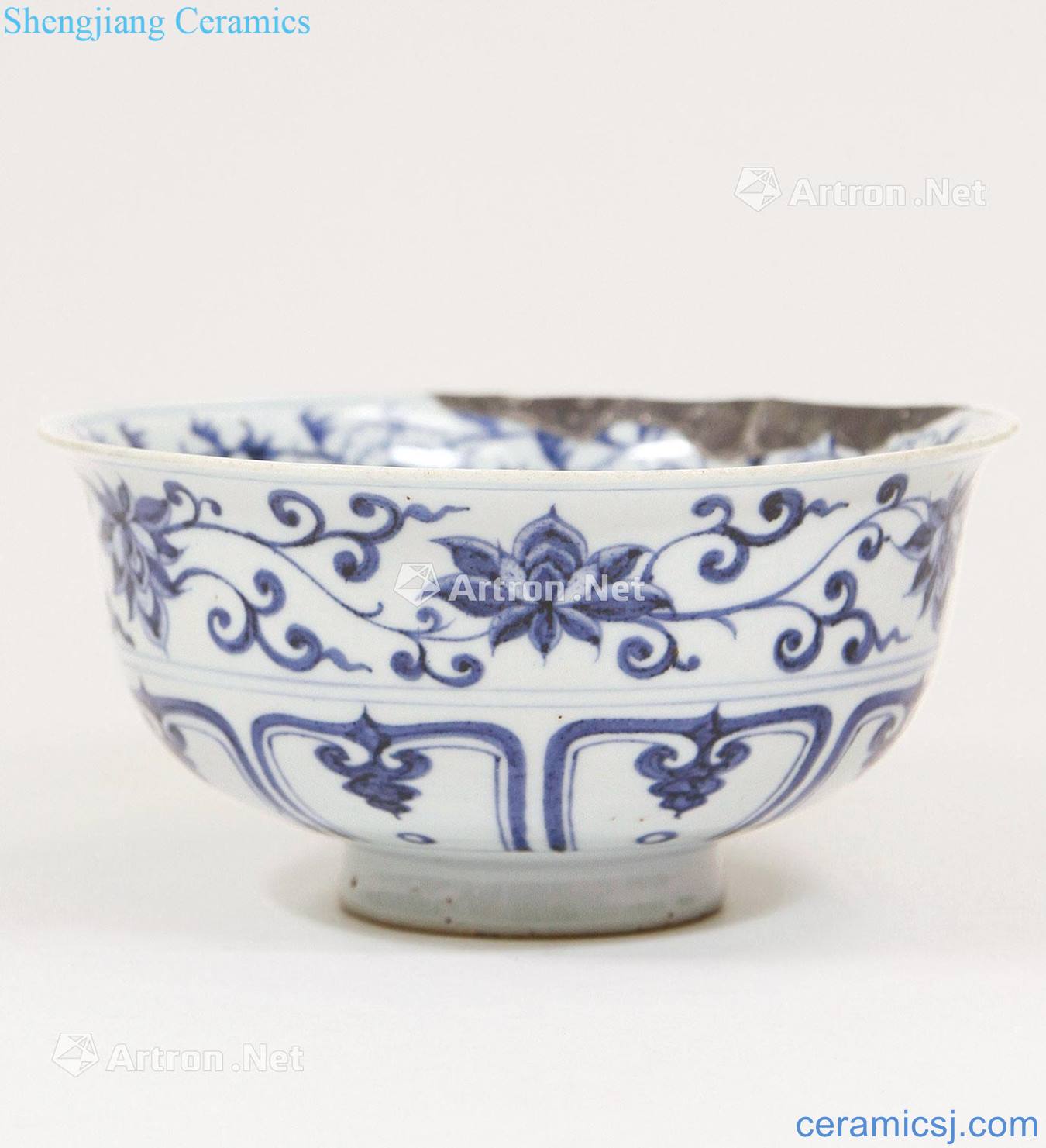 yuan Blue and white lotus flower ancient animal figure bowl
