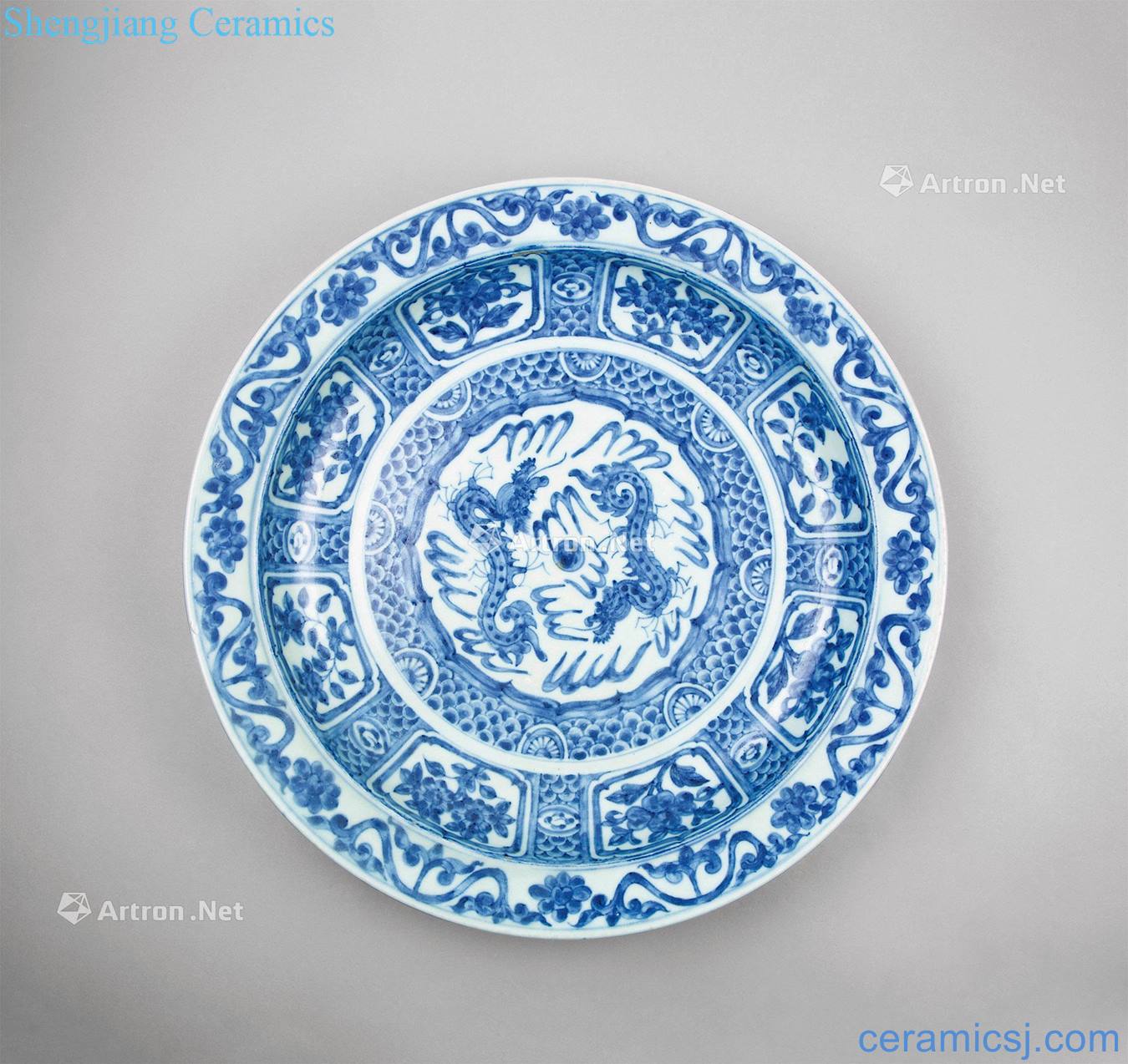 In the Ming dynasty Blue and white dragon playing pearl grain medallion flower grain market