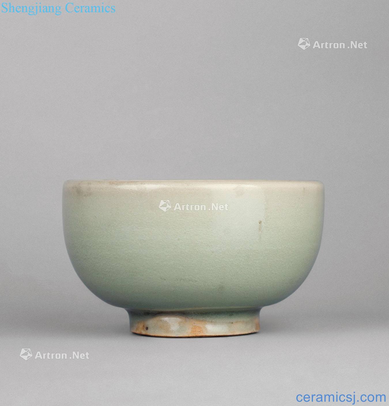 The song dynasty celadon bowl