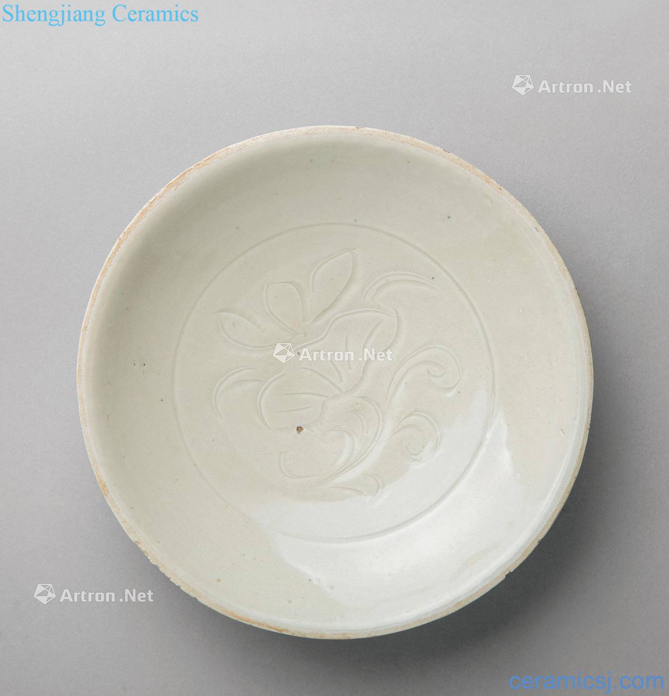 The song dynasty kiln dark carved flower tray