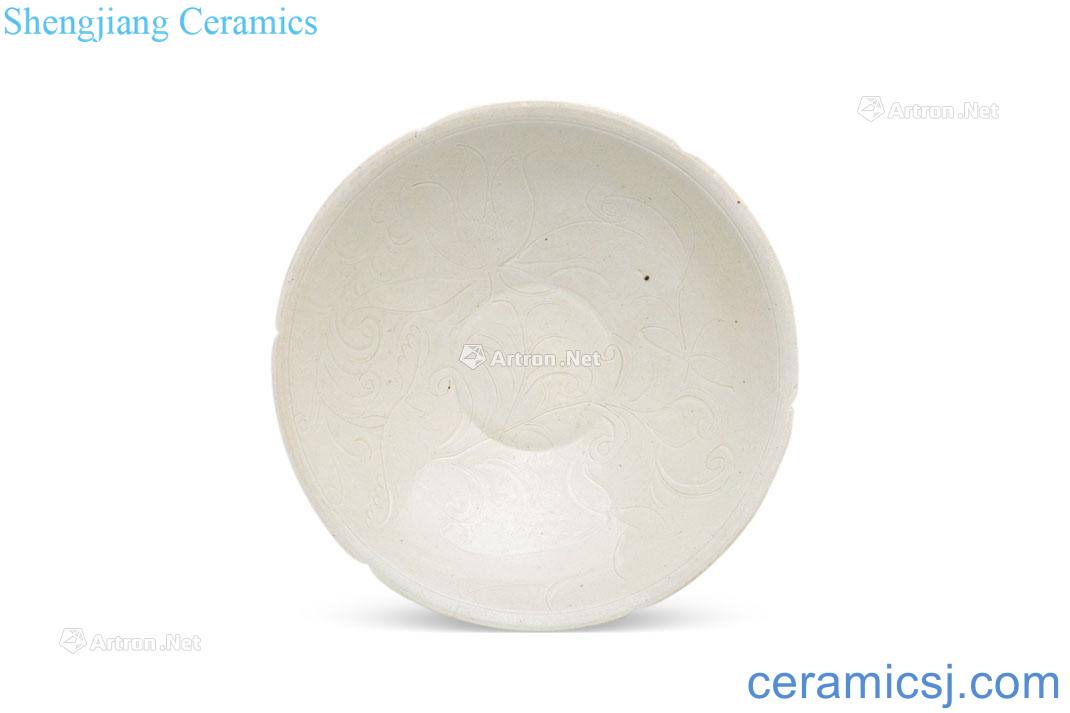 The song dynasty kiln carved flower grain edge bowl