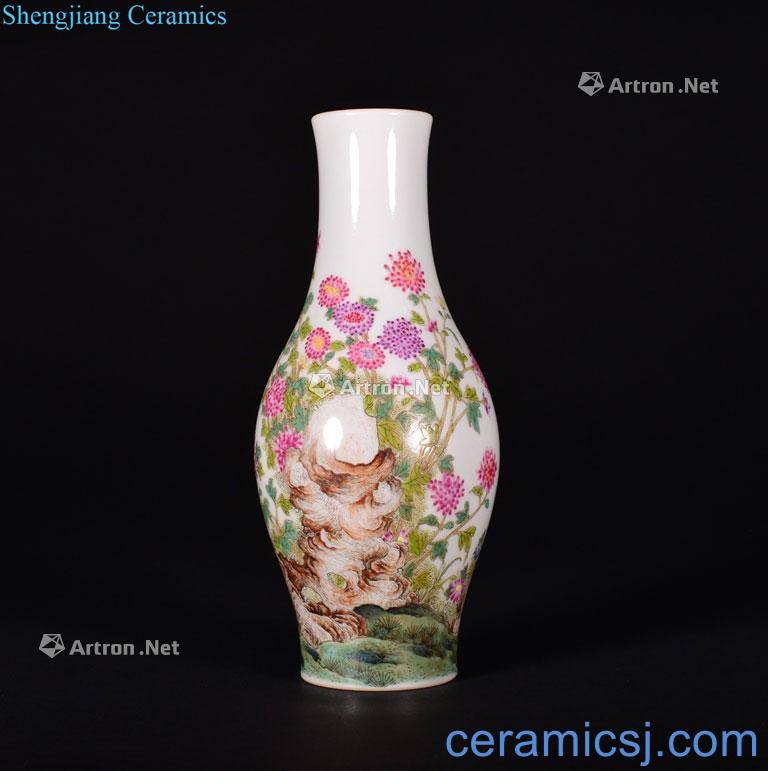 The Qing Dynasty the FAMILLE ROSE - A VASE