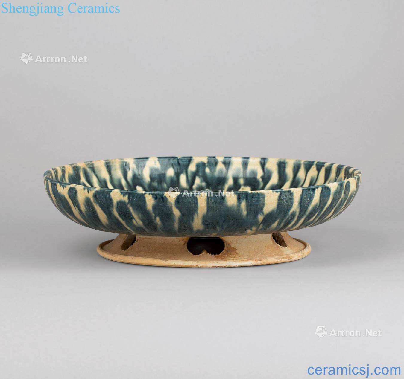 The tang dynasty The blue glaze decals best dish