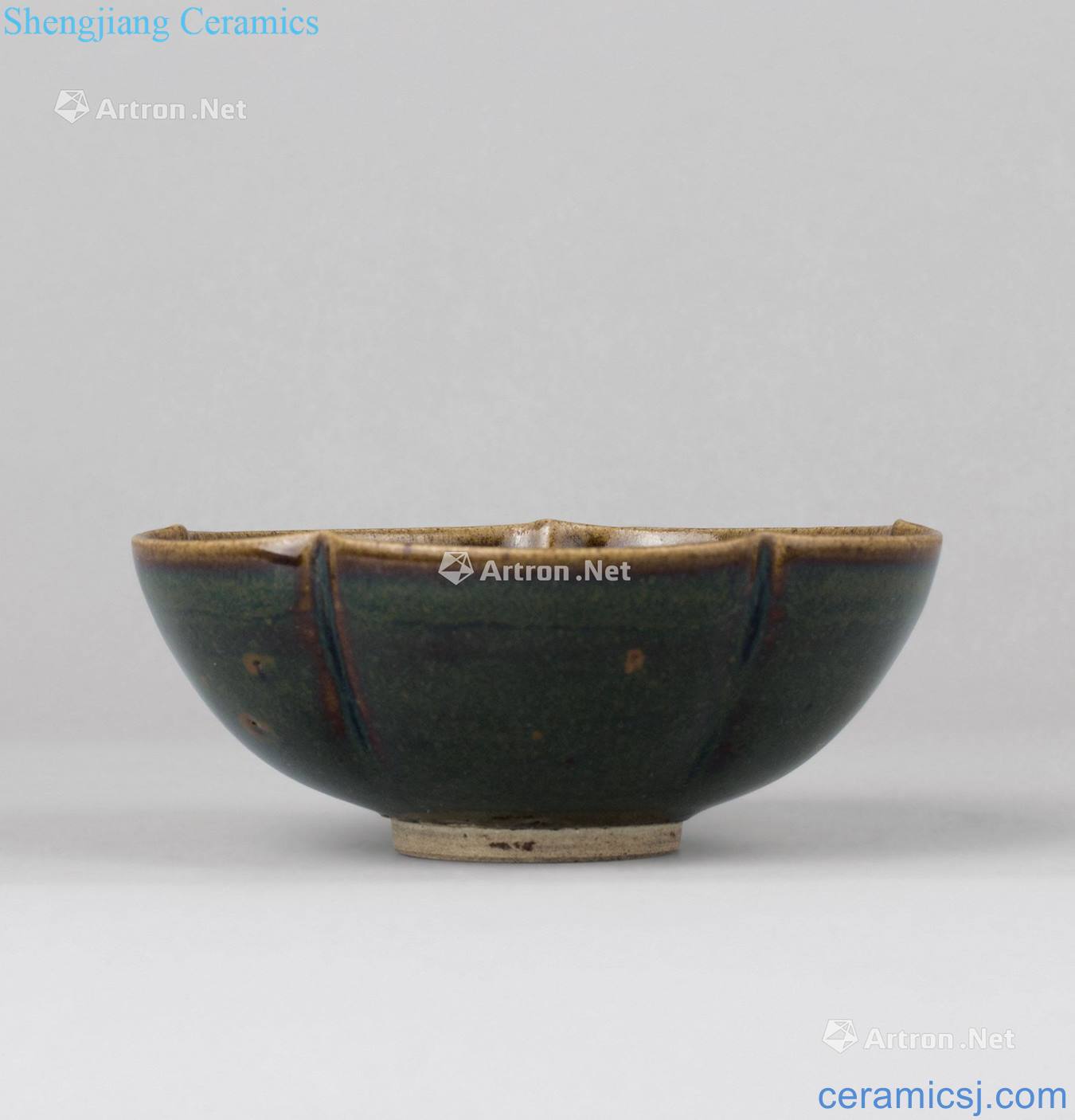 The song dynasty The black glaze kwai mouth bowl