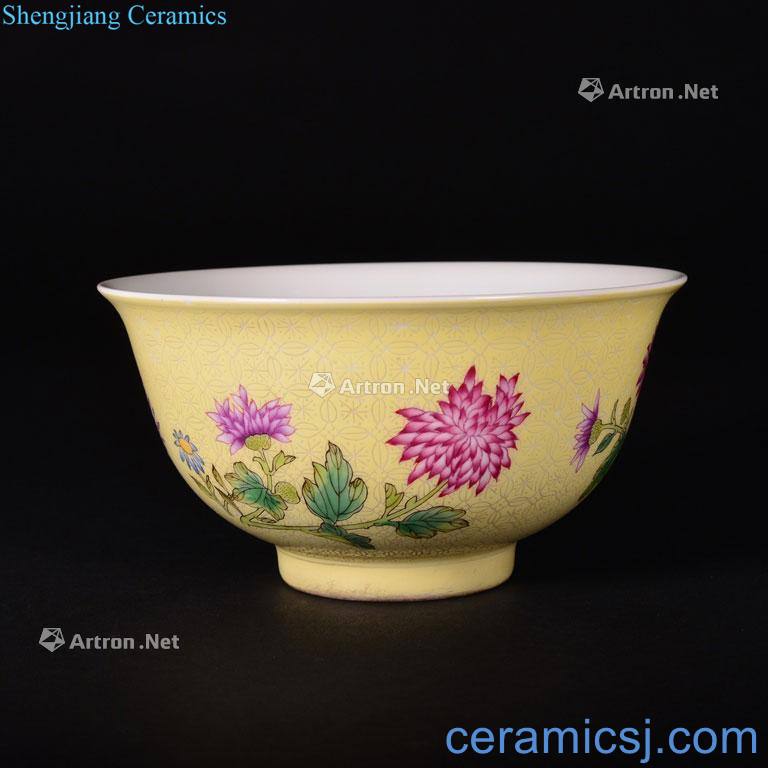 The Qing Dynasty A YELLOW - GROUND FAMILLE ROSE BOWL