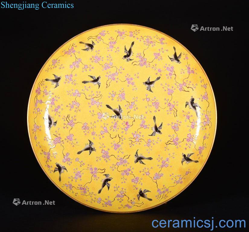 The Qing Dynasty A YELLOW - GROUND FAMILLE ROSE - DISH