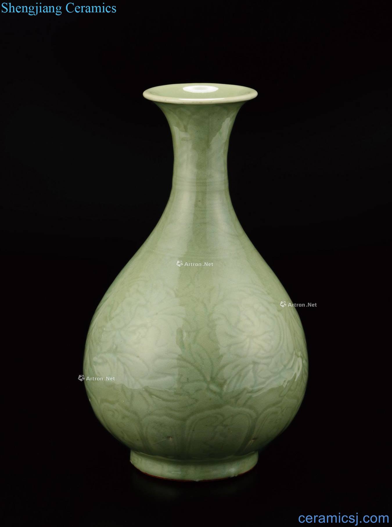 Ming Longquan kilns hand-cut okho spring bottle