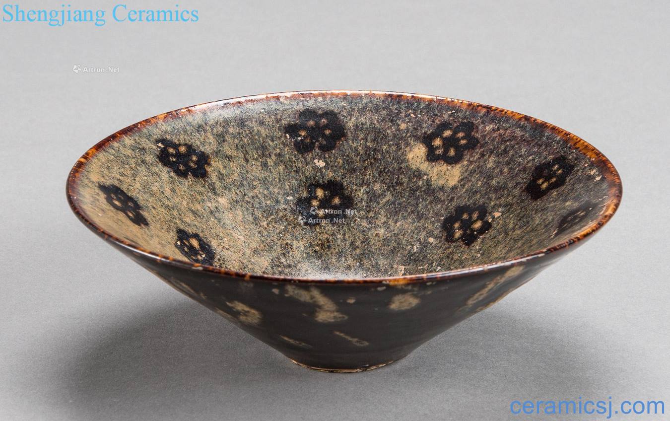 The song dynasty Jizhou kiln plum hawksbill hat to bowl