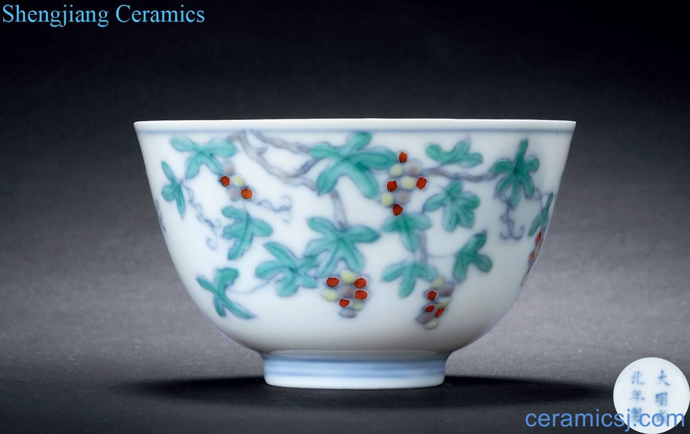 Qing yongzheng bucket color grape grain cup