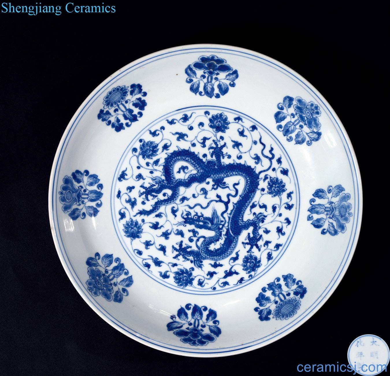 Qing yongzheng imitation doucai wear flower dragon pattern plate