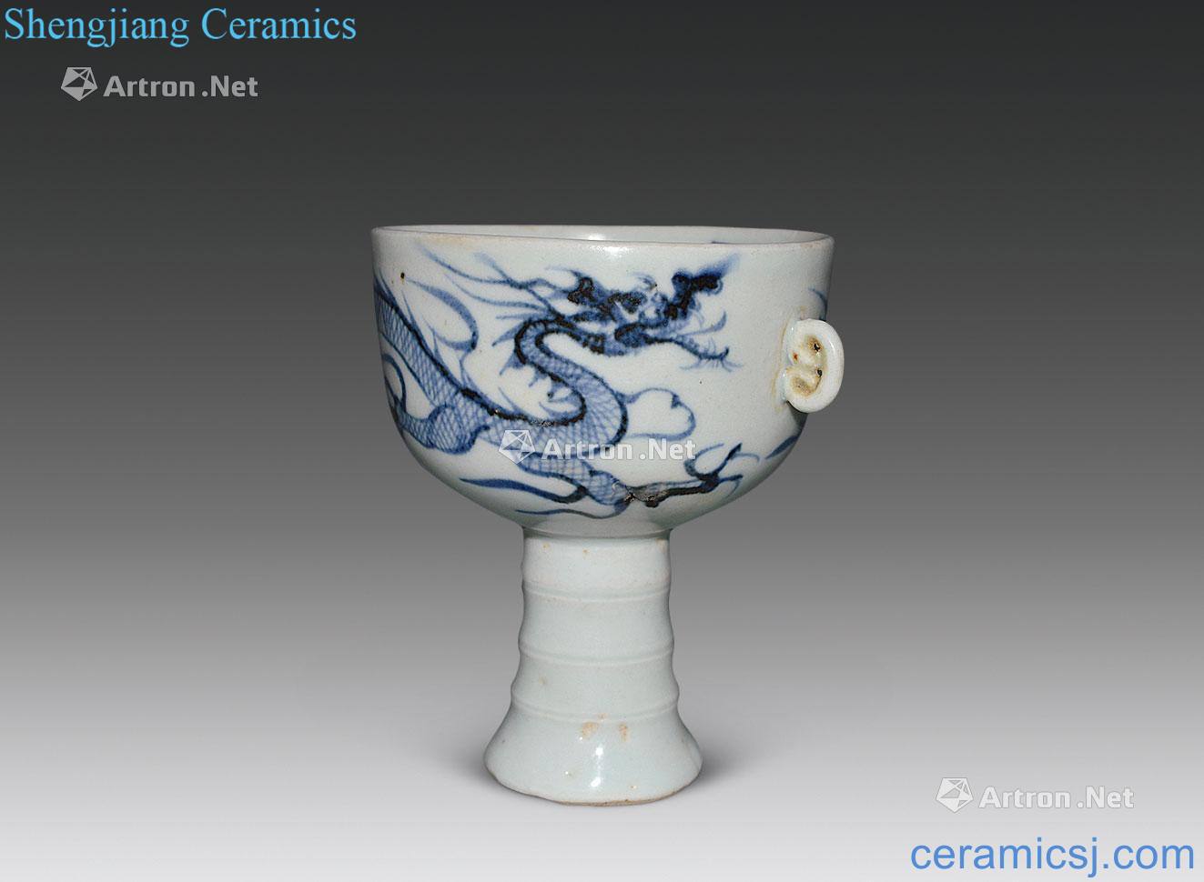 The yuan dynasty Blue and white dragon monaural footed cup