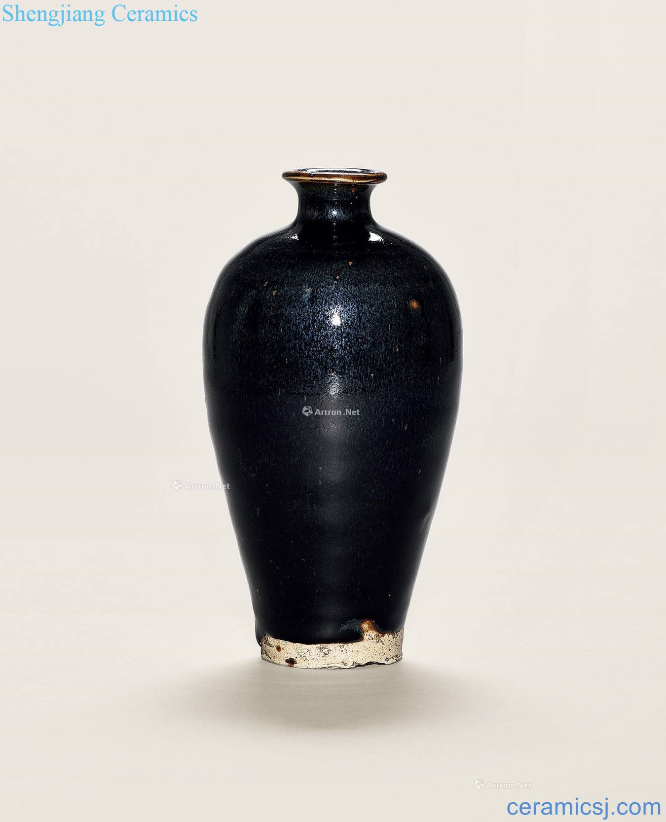 Song magnetic state kiln black glaze plum bottle