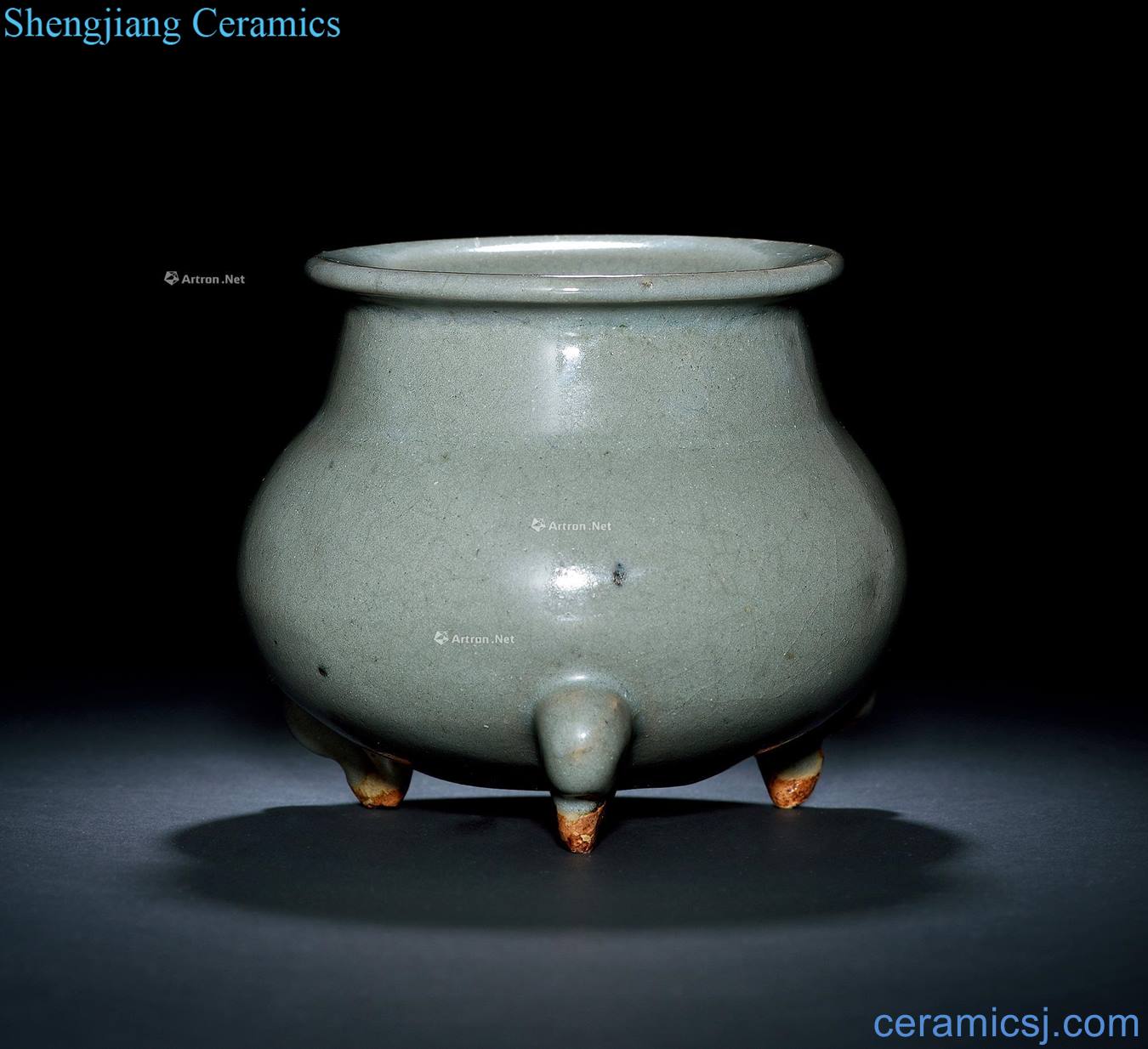 The song dynasty Donggou kiln green glaze by furnace
