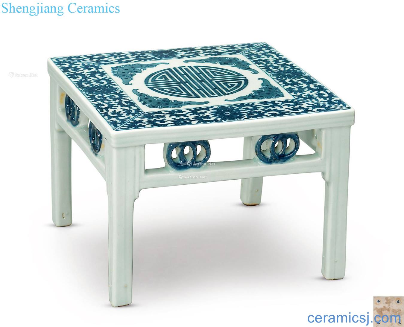 Qing daoguang Blue and white live miles and small square table