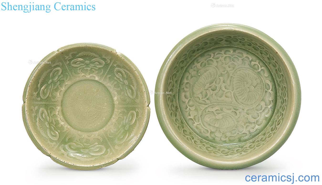 Northern song dynasty Yao state kiln green glaze printing flower flower mouth small grain, yao state kiln green glaze chrysanthemum grain small disc