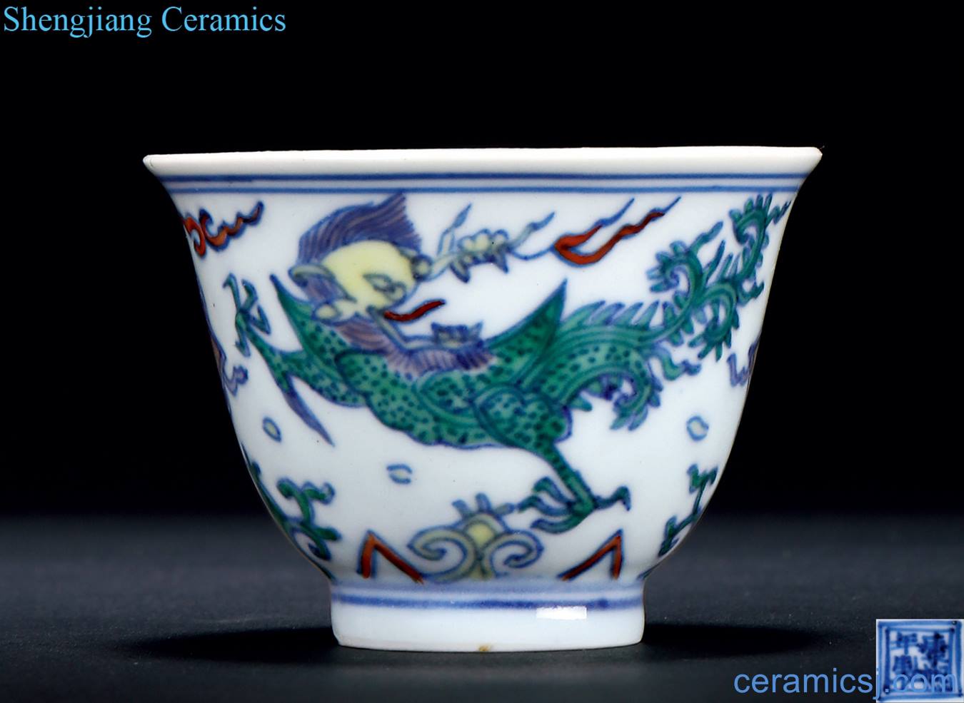The qing emperor kangxi bucket grass dragon cup