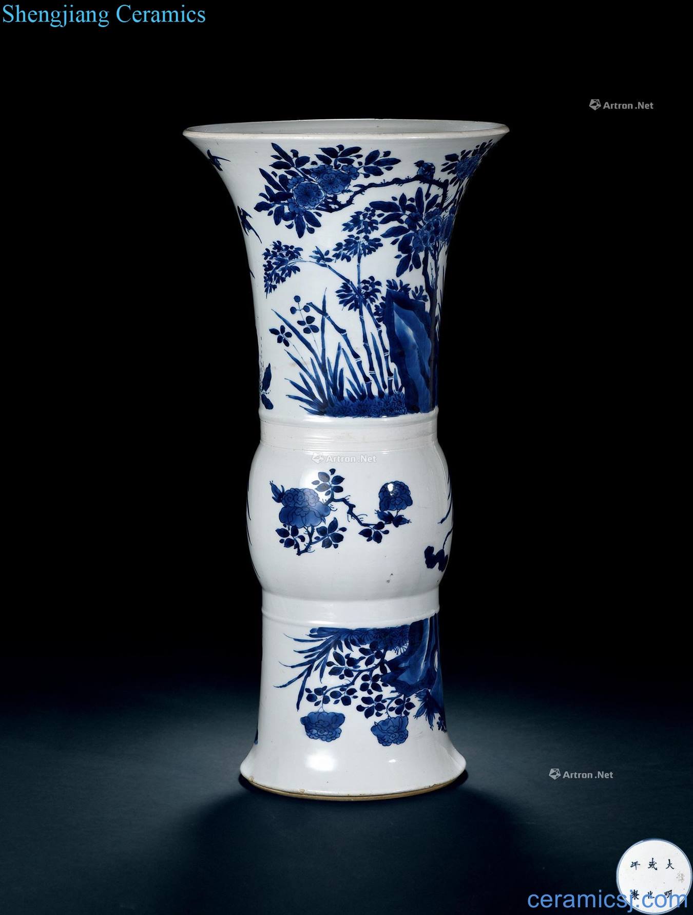 The qing emperor kangxi Blue and white stripes flower vase with flowers