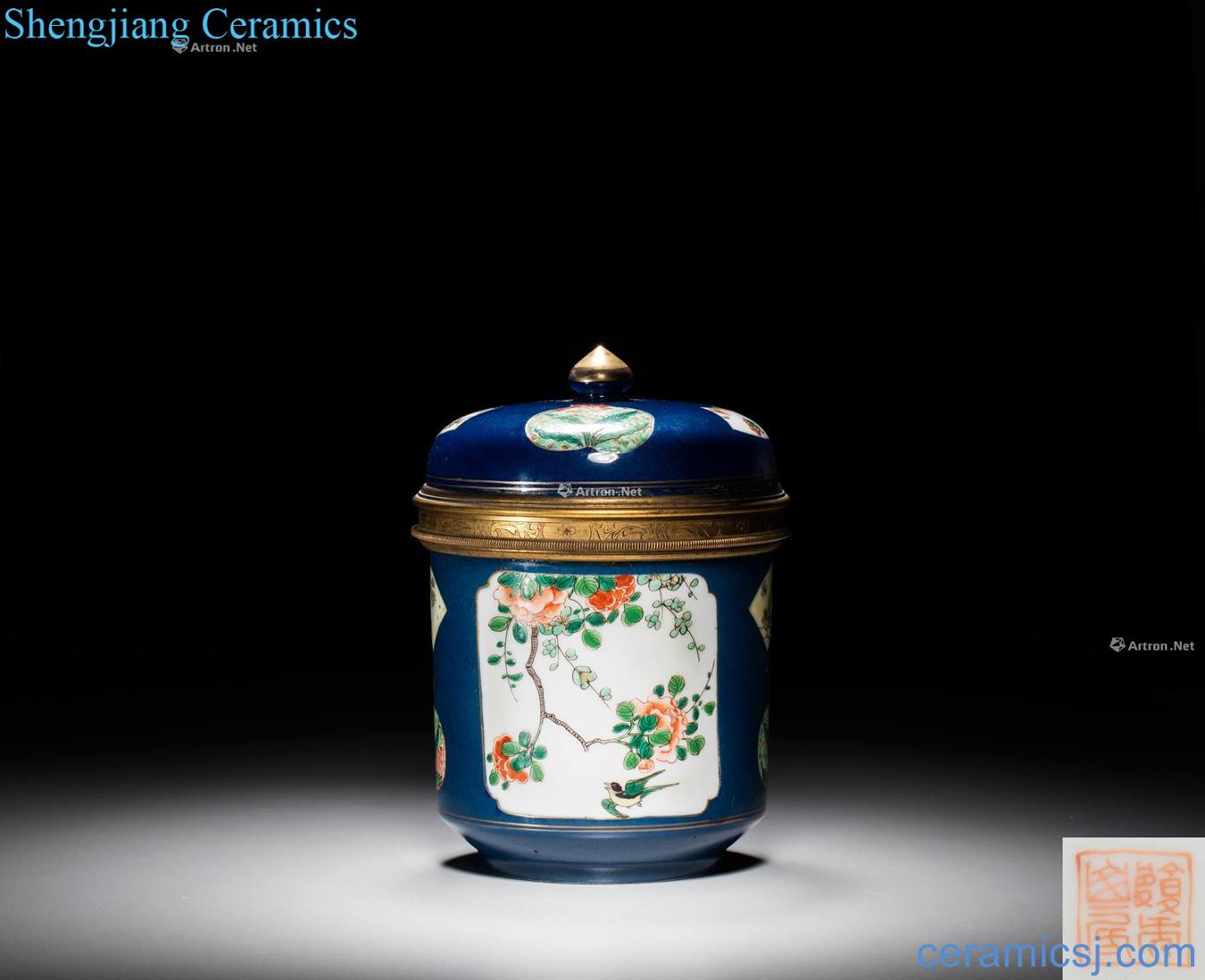 The qing emperor kangxi Blue glaze colorful medallion of flowers and birds Cover pot