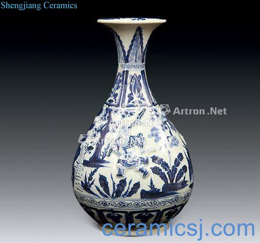 In the Ming dynasty Blue and white floating workers jade spring bottle