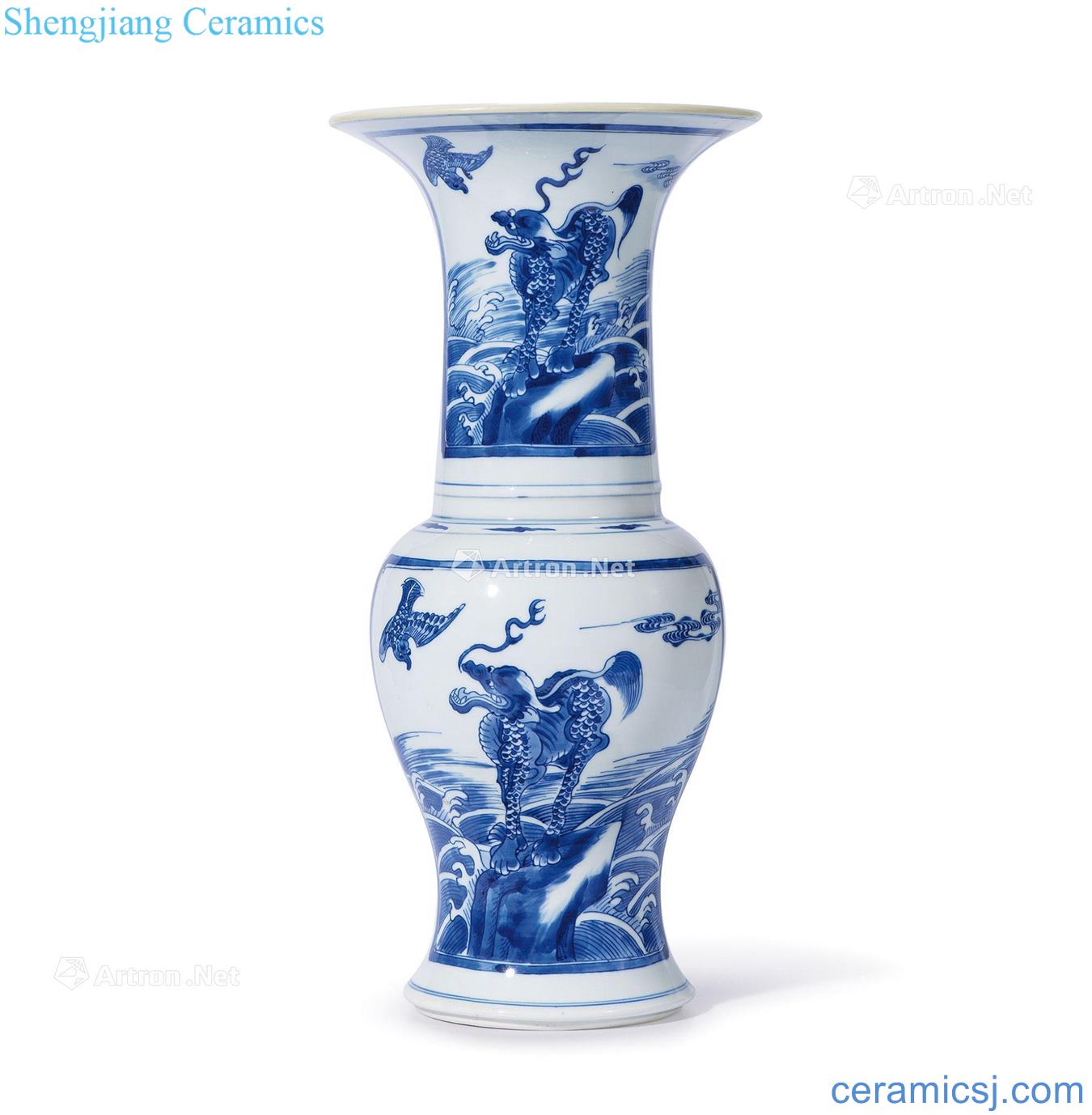 The qing emperor kangxi Blue and white benevolent grain flower vase with seawater