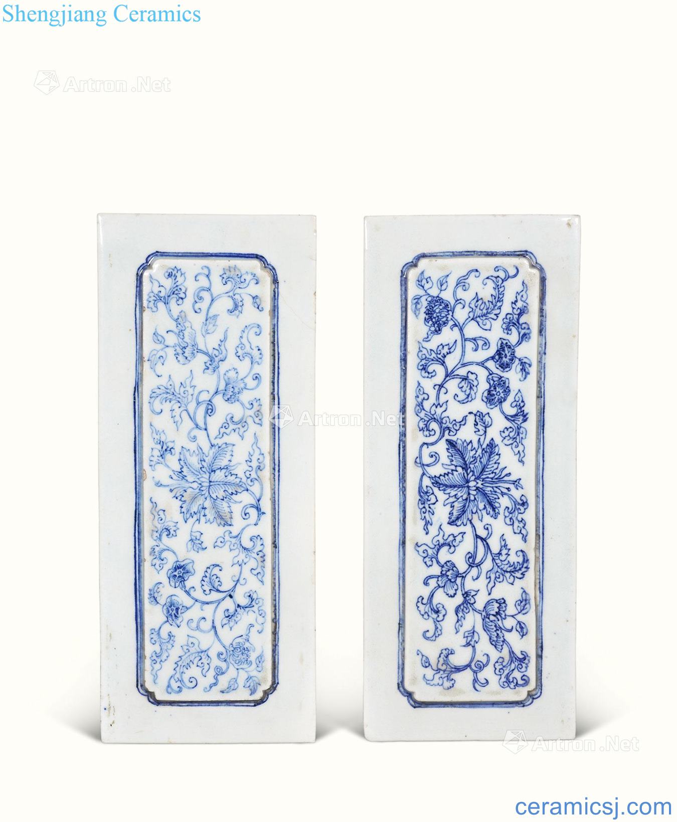 In late qing dynasty Gardenia blue and white tie up branches pattern small porcelain plate wall hanging (both sides)