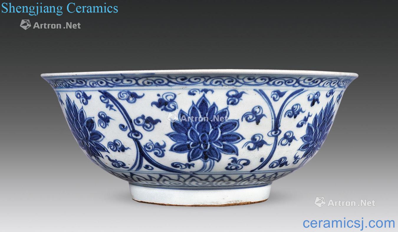 Ming dynasty Blue and white lotus flower grain big bowl