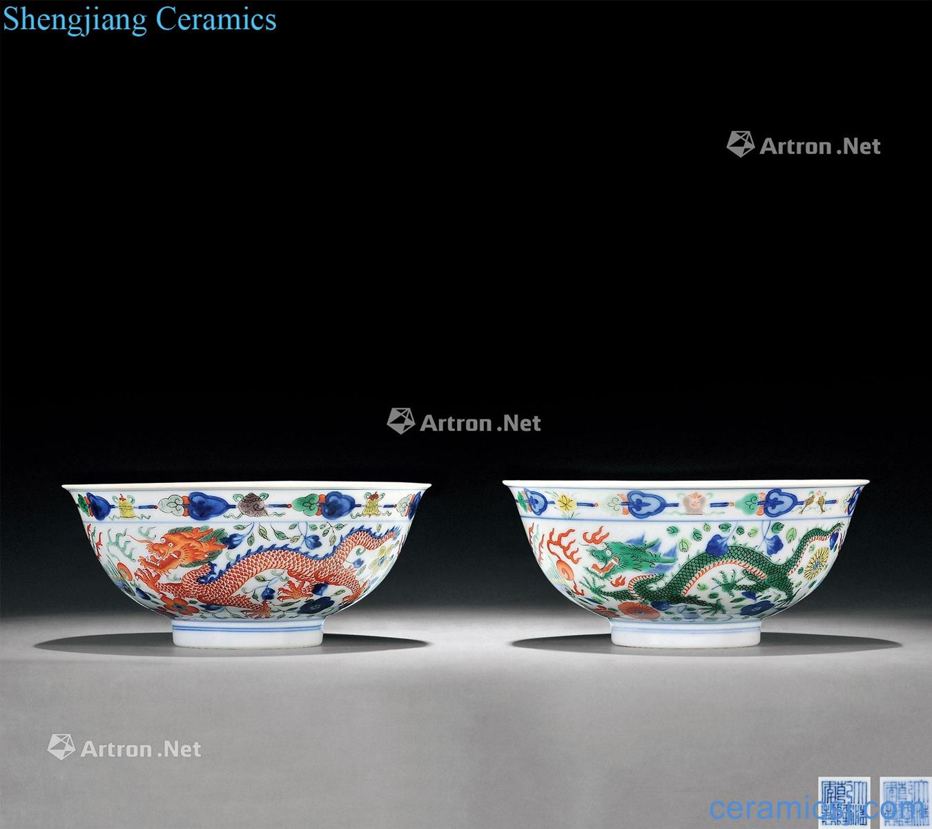 Qing qianlong Colorful longfeng green-splashed bowls (a)