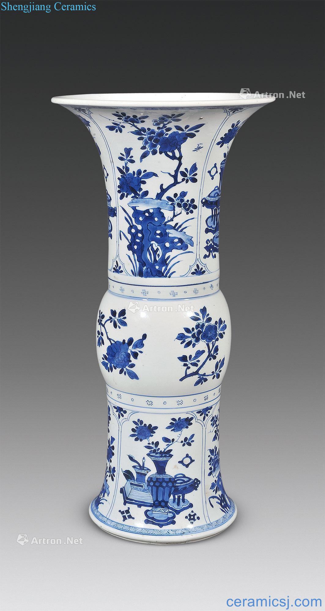 The qing emperor kangxi Blue and white medallion antique map flower vase with flowers