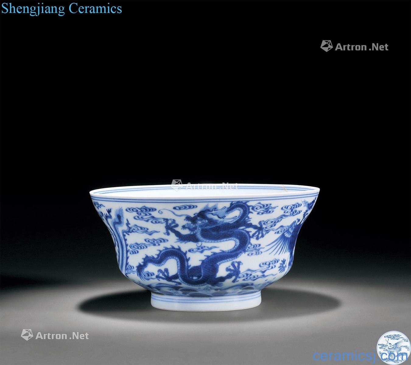 Qing yongzheng Blue and white longfeng grain or bowl