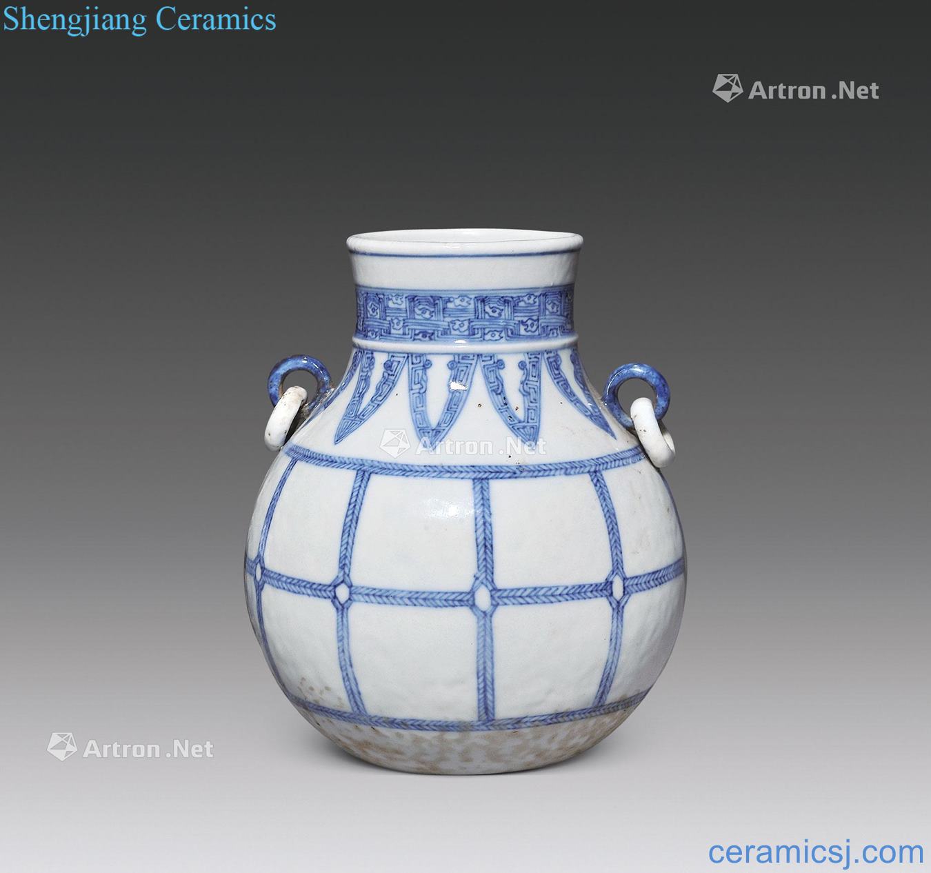 Qing qianlong blue-and-white jomon pot