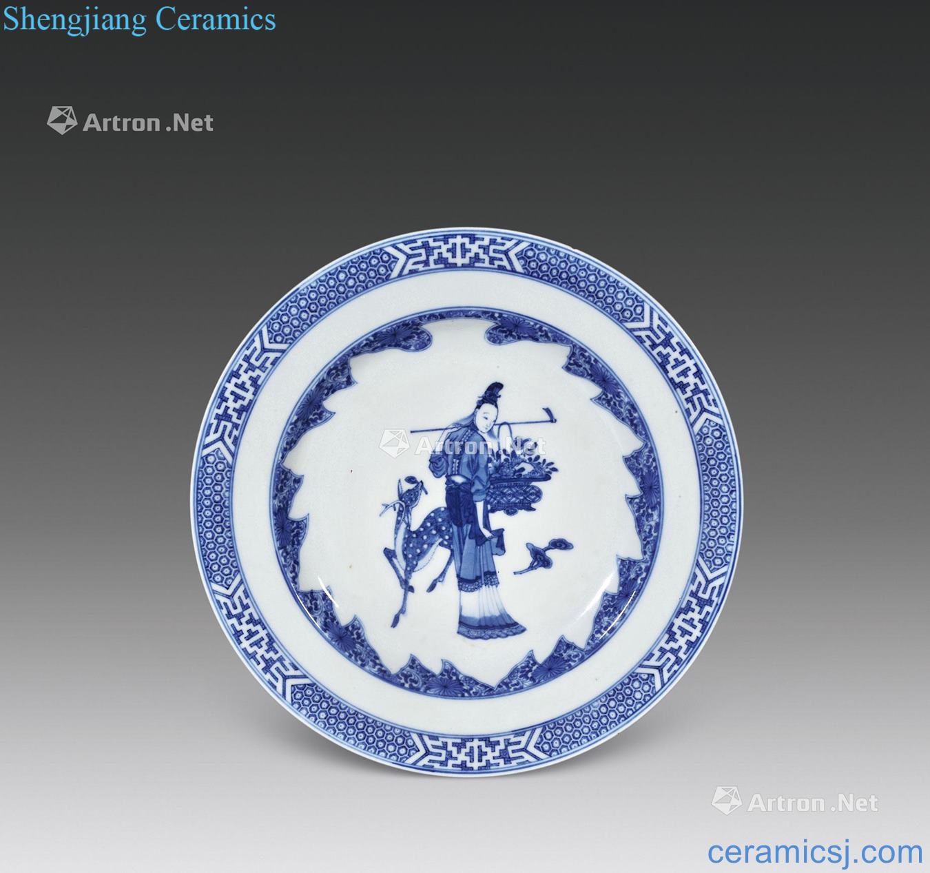 Qing yongzheng blue-and-white mago offer longevity figure