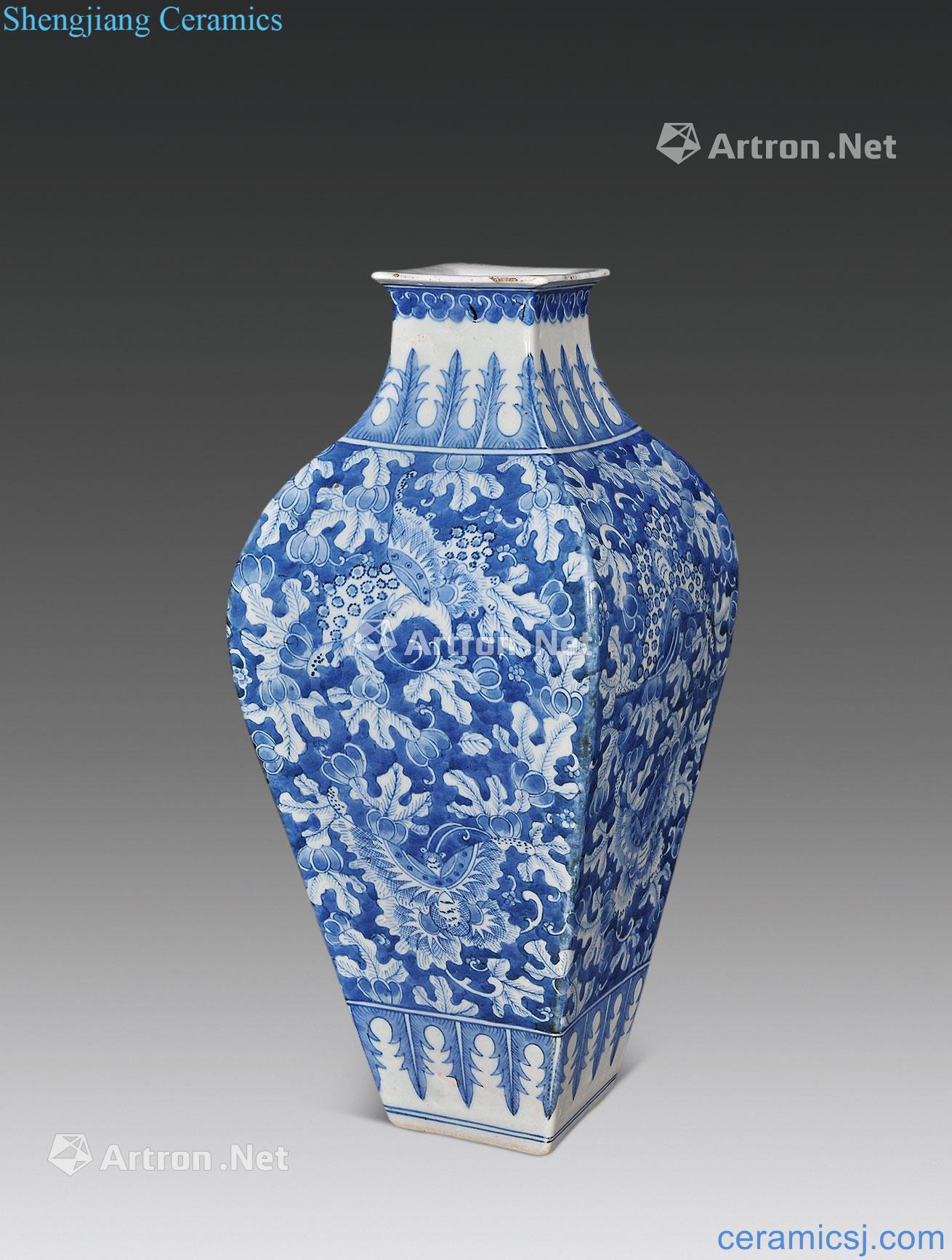 Mid qing Blue and white flower butterfly grain square bottles