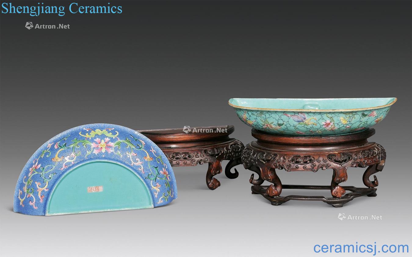Qing qianlong imitation hoard of famille rose flower butterfly tattoo wall plate To rolling way pastel blue lotus flower grain wall plate of each one