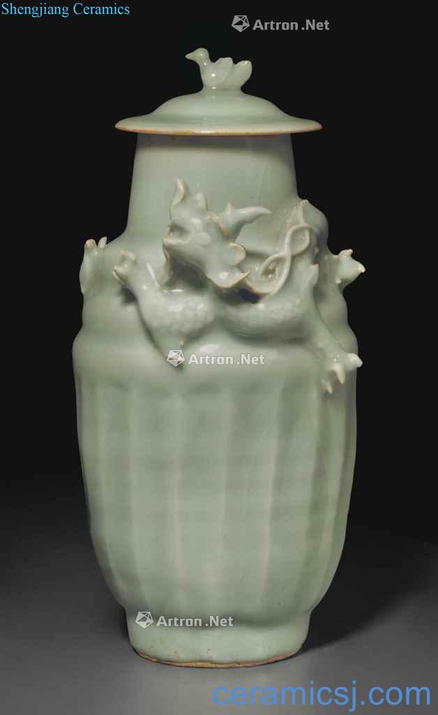 The southern song dynasty Longquan celadon green glaze heaping panlong bottles