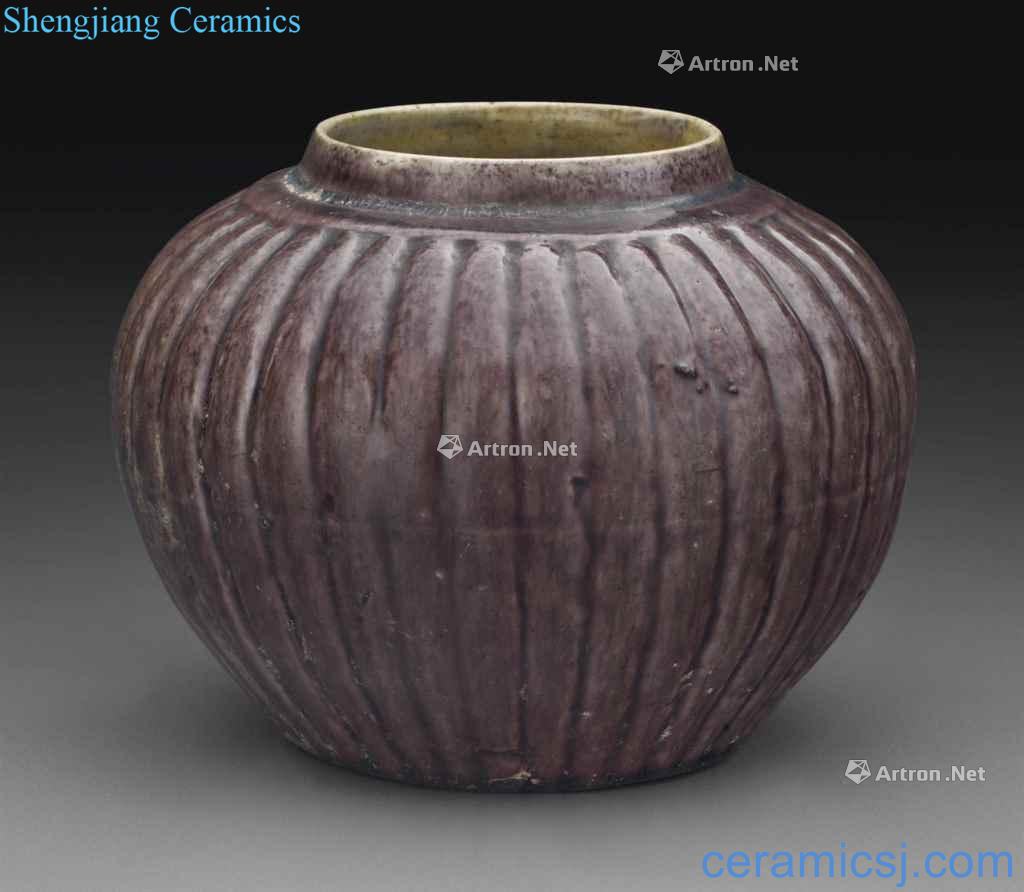 Ming dynasty in the 16th century In tomato skin purple glaze chrysanthemum petals small tank