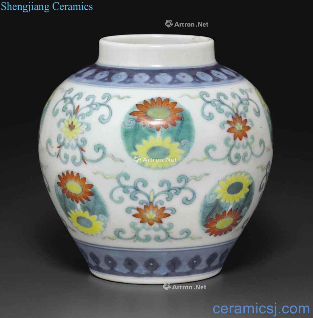 Qing qianlong dou CaiTuan chrysanthemum grain canister