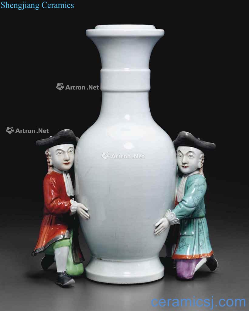 Qing qianlong pastel western characters powder blue glaze bottle type pillars