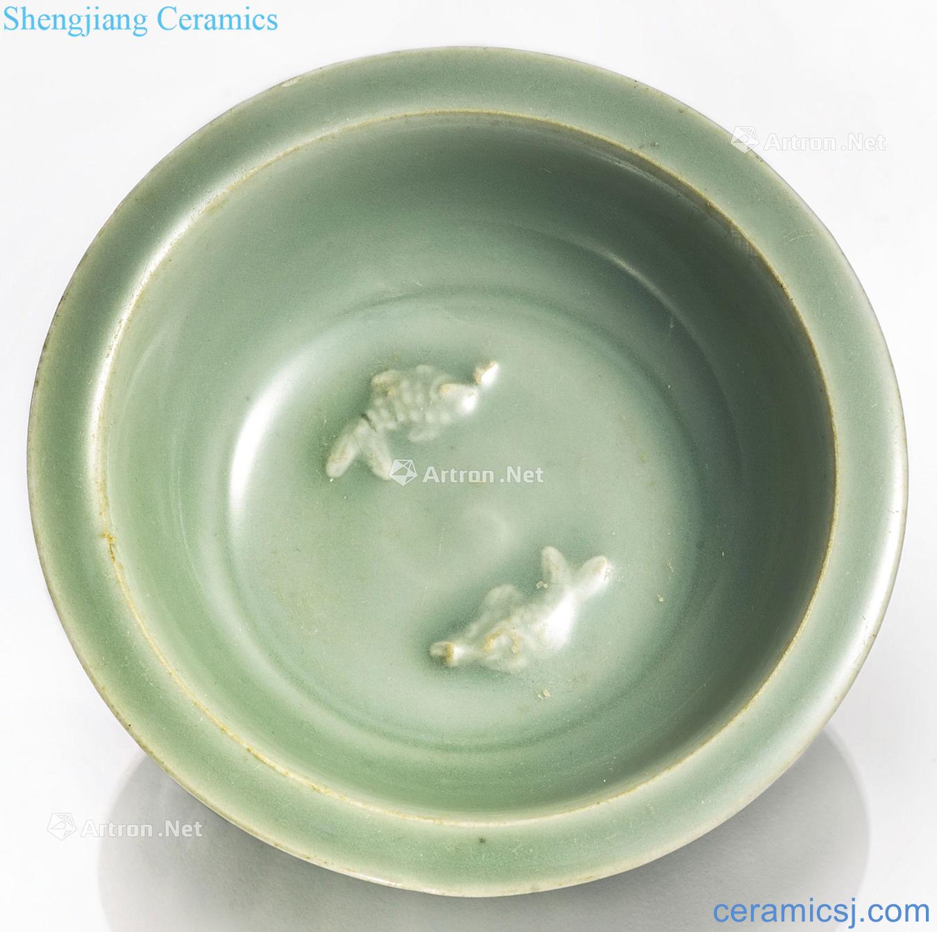 The song dynasty Longquan celadon glaze Pisces tray
