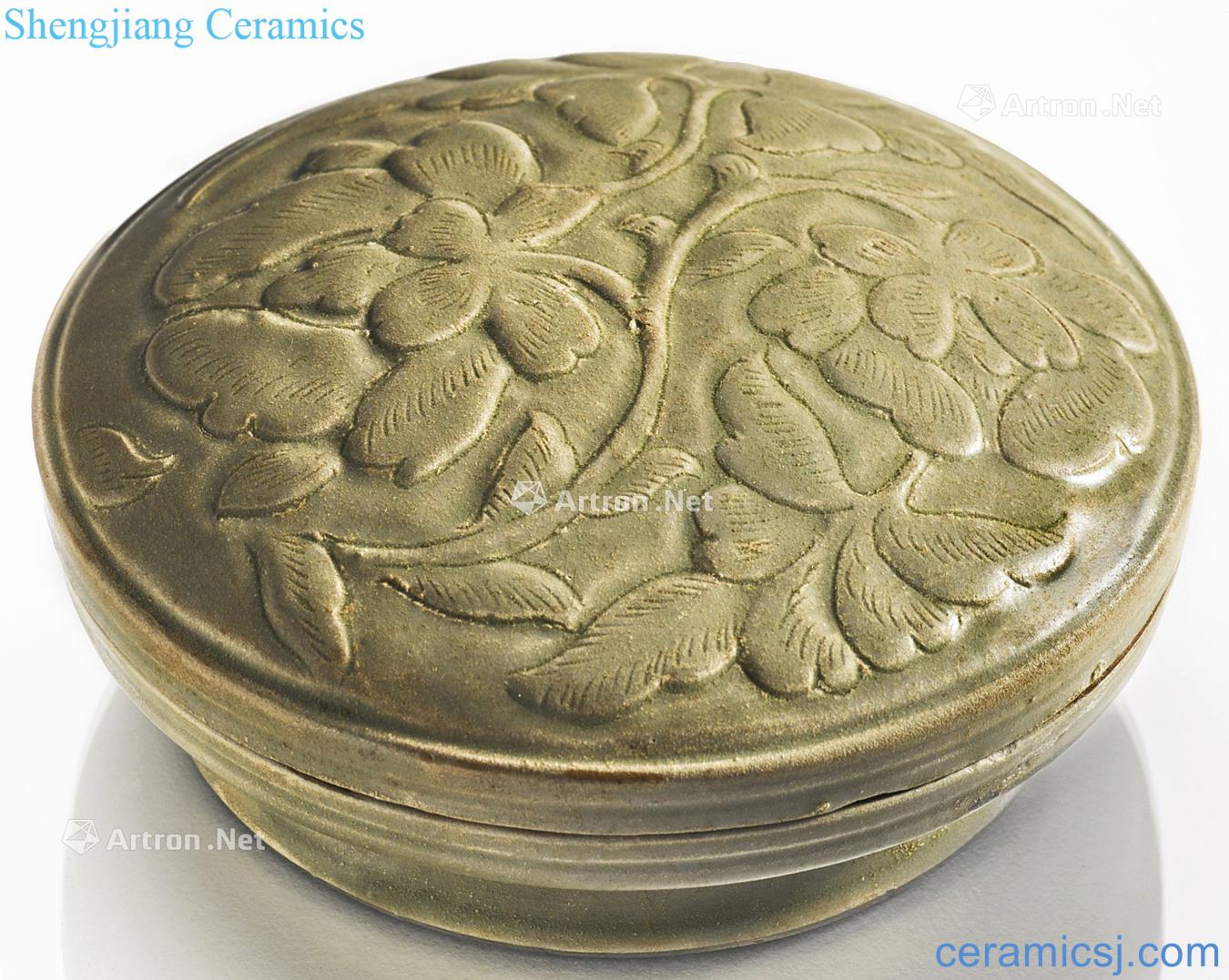 In the northern song dynasty kiln green glaze peony pattern dome box