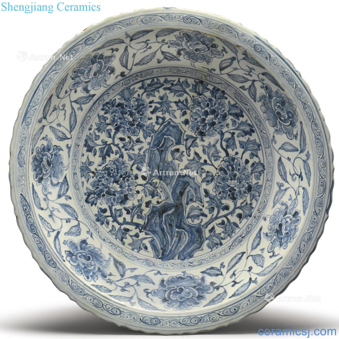The 15th/16th century Blue and white peony, stone mouth tray