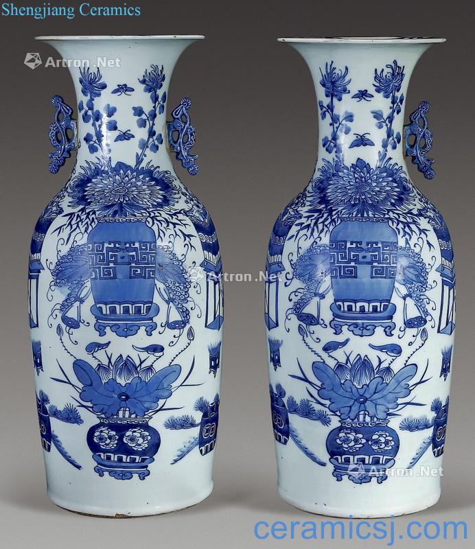 Qing dynasty blue and white antique bottles (2)